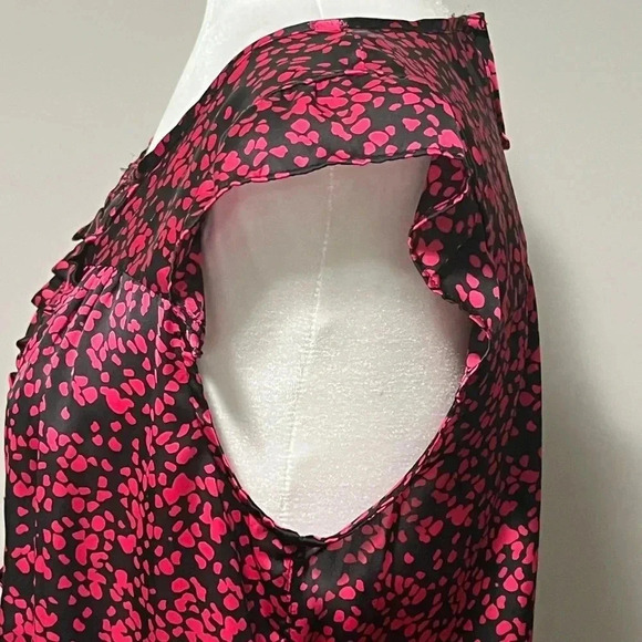 Jacob Sleeveless Ruffled Pleats Pattern Blouse - Picture 11 of 16